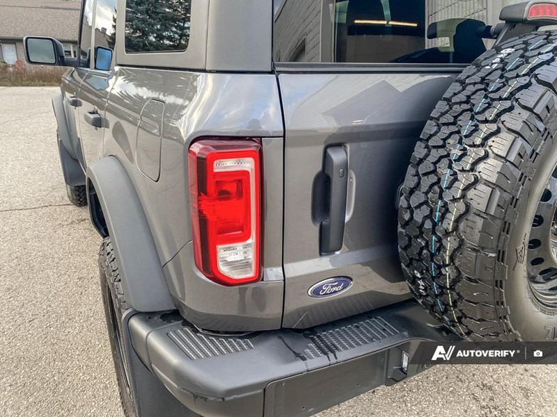 2023 FORD BRONCO BLACK DIAMOND 4 DOOR 4X4