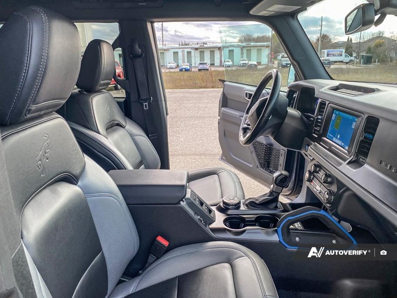 2023 FORD BRONCO BLACK DIAMOND 4 DOOR 4X4