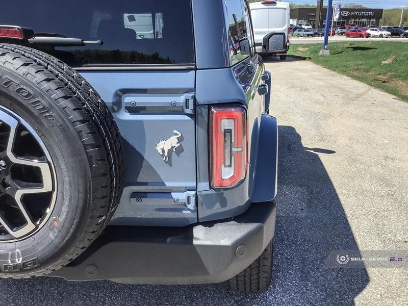 2025 FORD BRONCO OUTER BANKS 4 DOOR 4X4