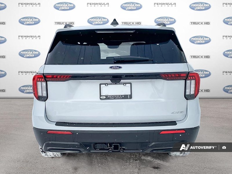 2026 Ford Explorer ST-Line 4WD