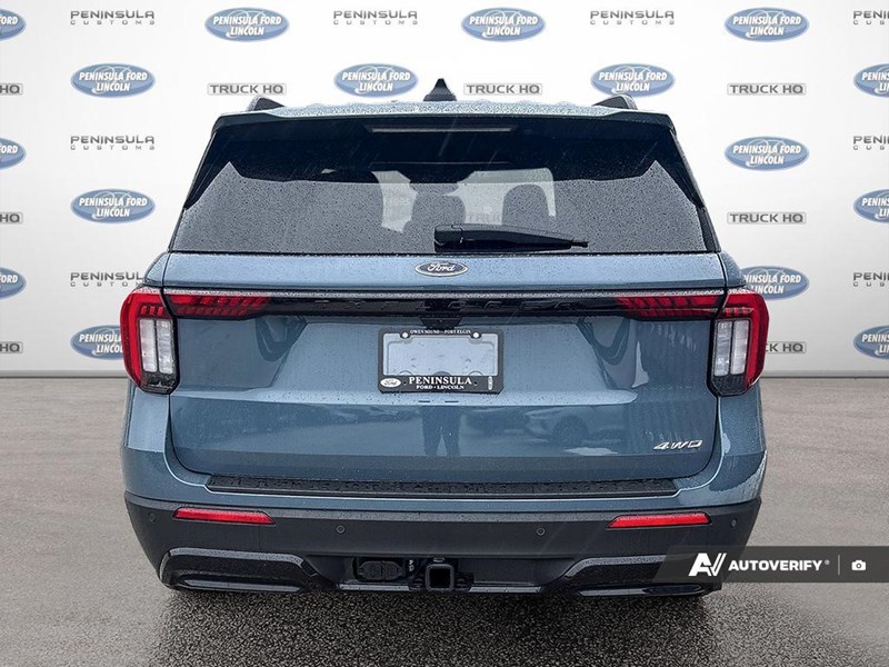 2026 Ford Explorer ST-Line 4WD