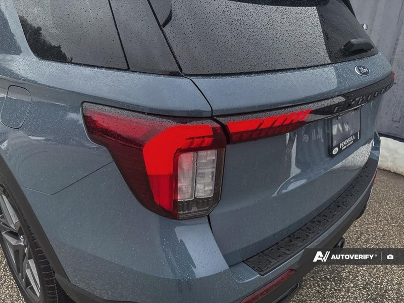 2026 Ford Explorer ST-Line 4WD