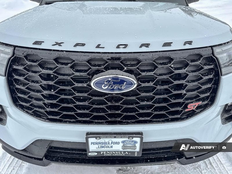 2026 Ford Explorer ST 4WD
