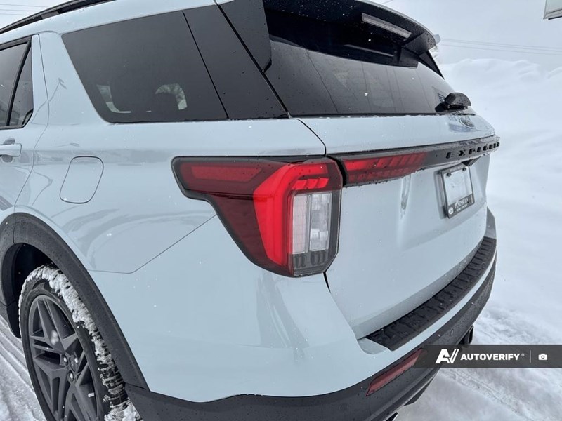 2026 Ford Explorer ST 4WD