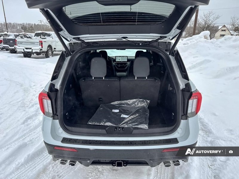 2026 Ford Explorer ST 4WD