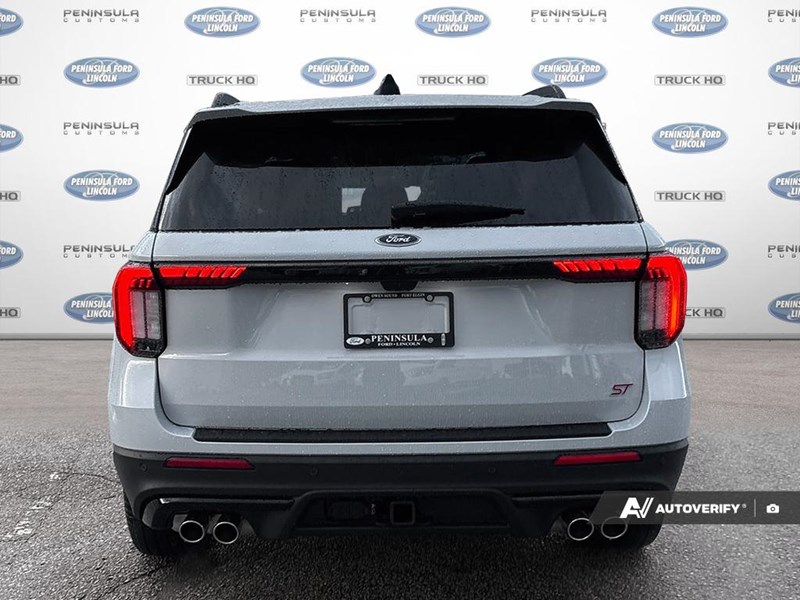 2026 Ford Explorer ST 4WD