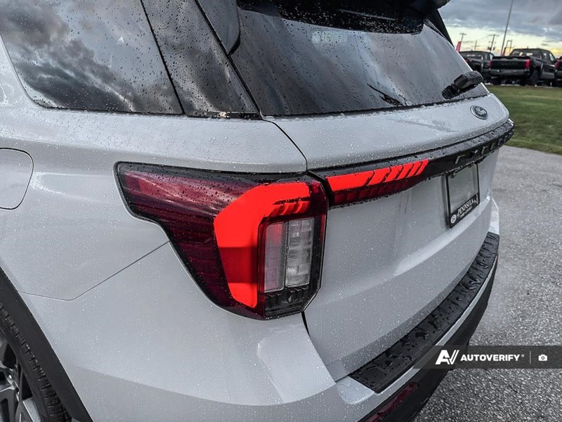 2026 Ford Explorer ST 4WD