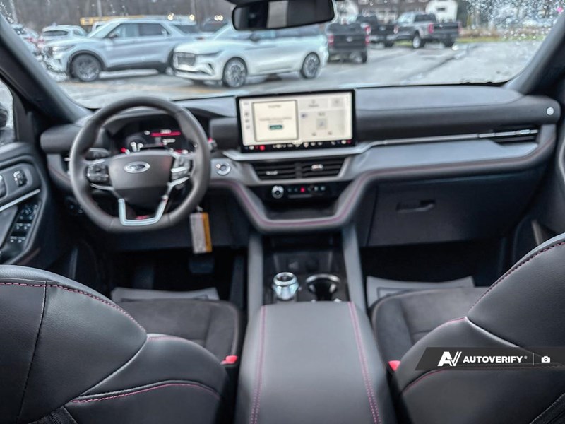 2026 Ford Explorer ST 4WD