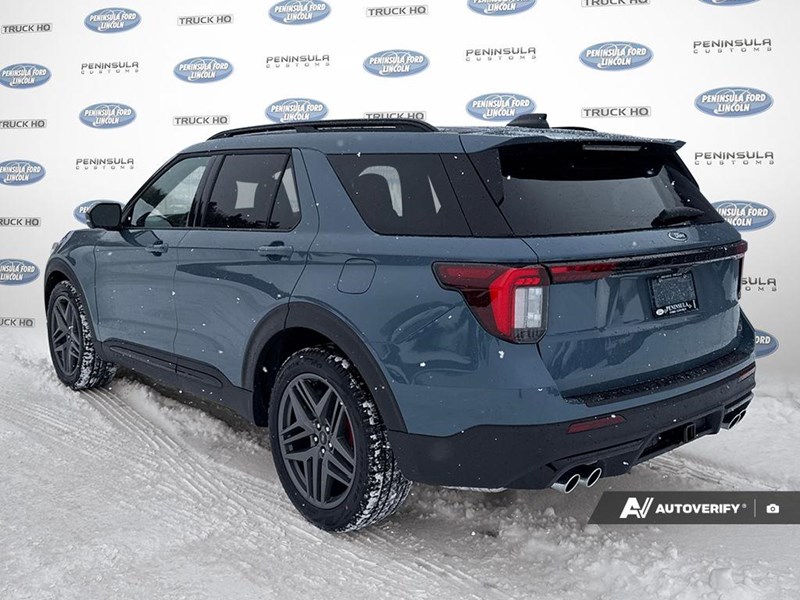 2026 Ford Explorer ST 4WD