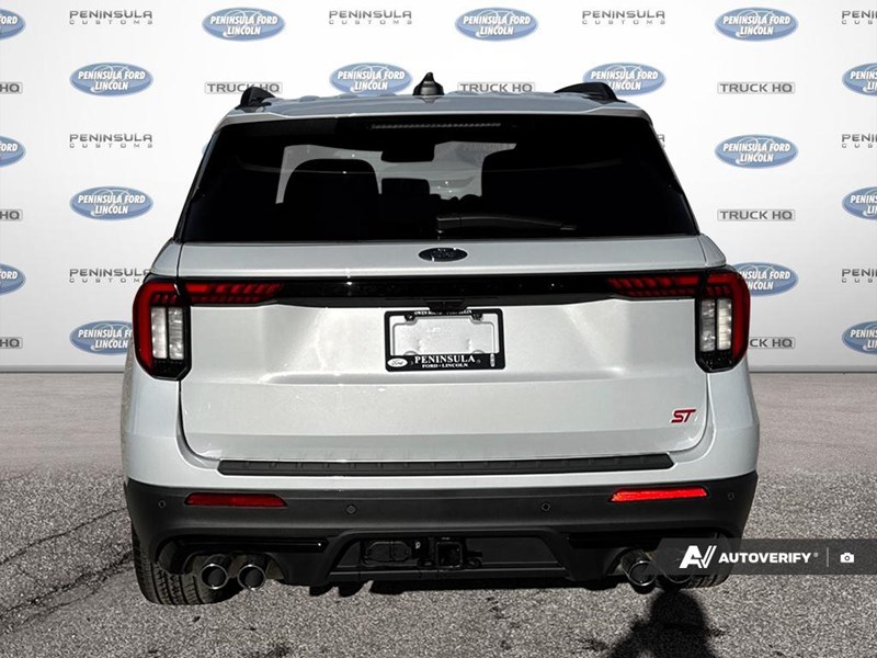 2026 Ford Explorer ST 4WD