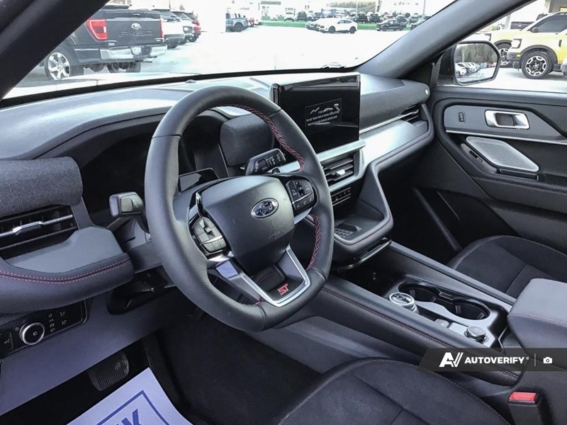 2025 FORD EXPLORER ST 4WD