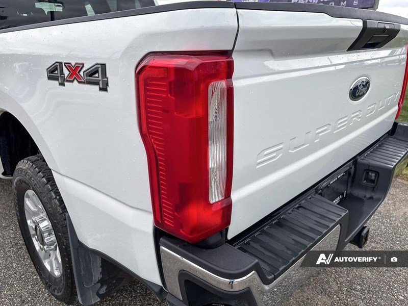 2024 FORD F-250 XLT 4WD CREW CAB 6.75' BOX