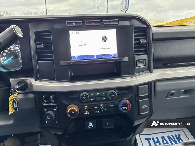 2024 FORD F-250 XLT 4WD CREW CAB 6.75' BOX