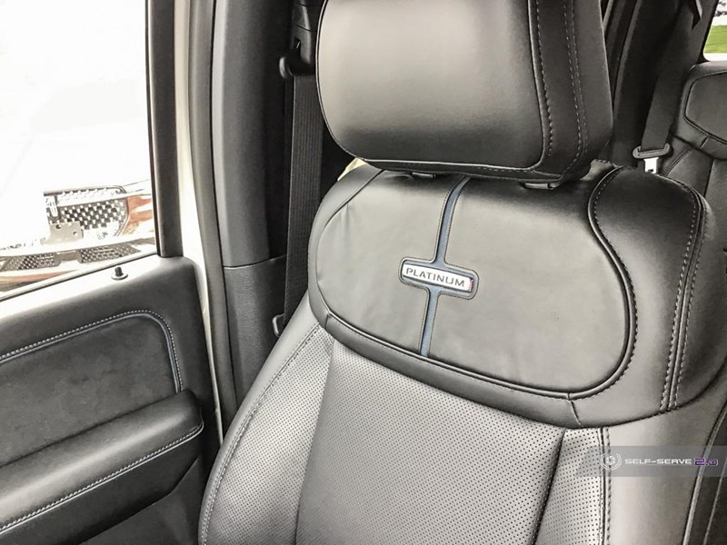 2025 FORD F-250 PLATINUM 4WD CREW CAB 8' BOX