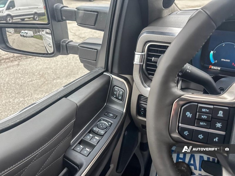 2026 FORD F-350 PLATINUM 4WD CREW CAB 6.75' BOX