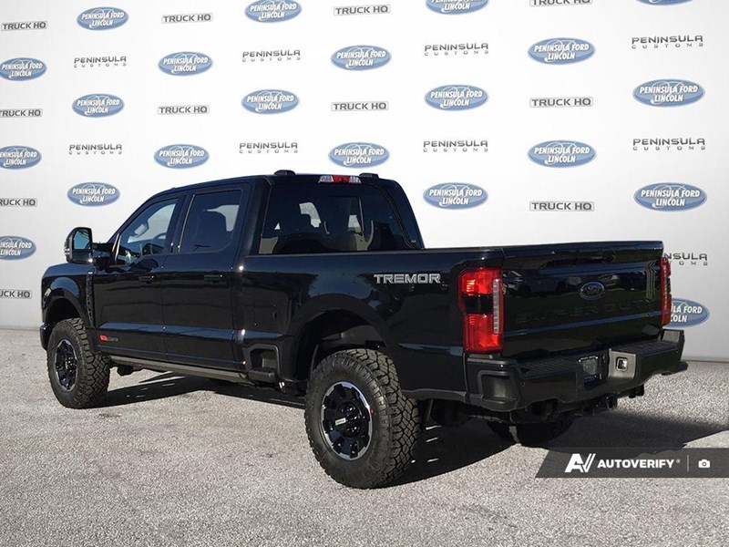 2026 FORD F-350 LARIAT 4WD CREW CAB 6.75' BOX