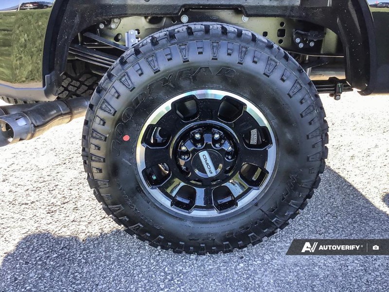 2026 FORD F-350 LARIAT 4WD CREW CAB 6.75' BOX