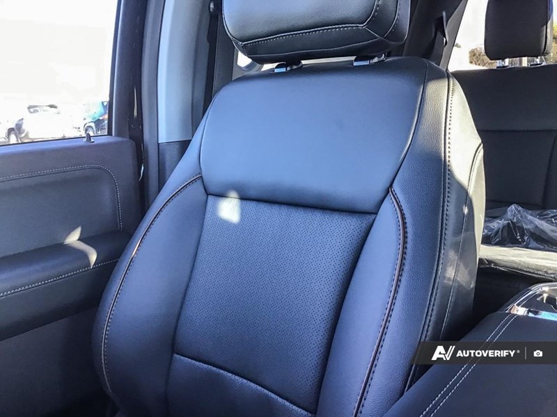 2026 FORD F-350 LARIAT 4WD CREW CAB 6.75' BOX