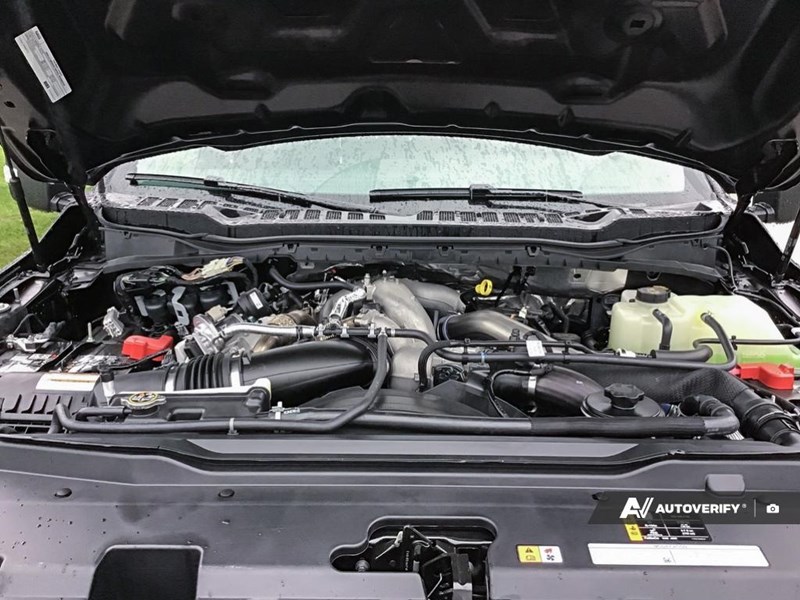 2026 FORD F-350 XLT 4WD CREW CAB 8' BOX