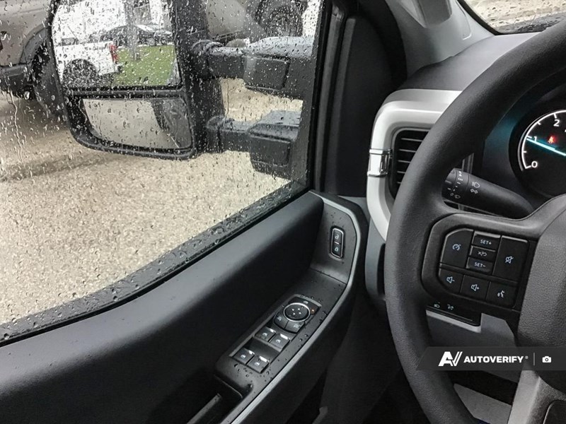 2026 FORD F-350 XLT 4WD CREW CAB 8' BOX