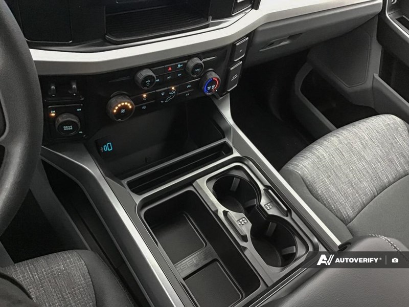 2026 FORD F-350 XLT 4WD CREW CAB 8' BOX