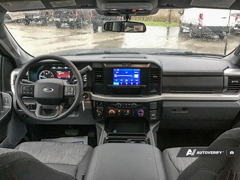 2026 FORD F-350 XLT 4WD CREW CAB 8' BOX