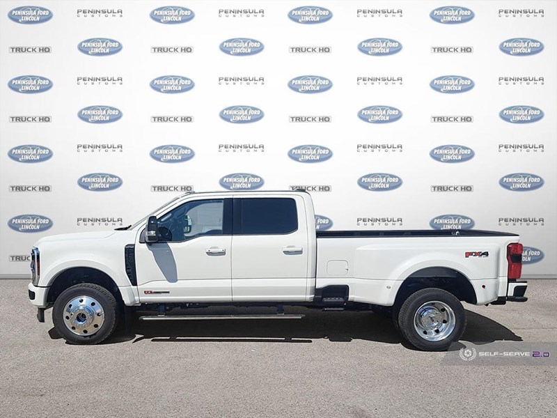 2025 FORD F-450 PLATINUM 4WD CREW CAB 8' BOX