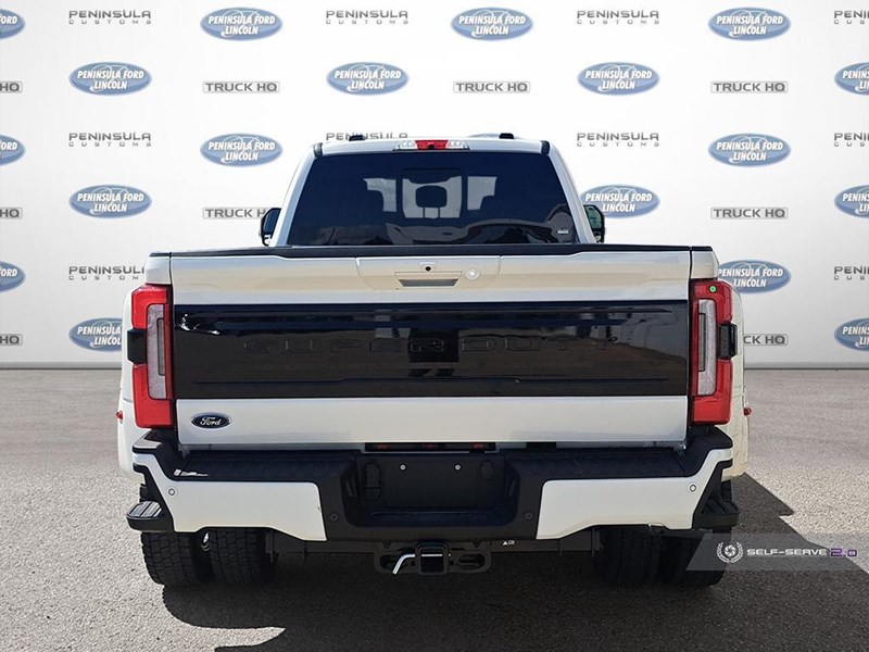 2025 FORD F-450 PLATINUM 4WD CREW CAB 8' BOX
