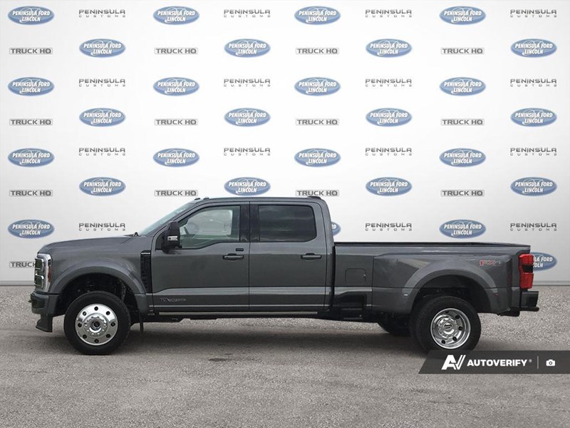 2025 FORD F-450 PLATINUM 4WD CREW CAB 8' BOX