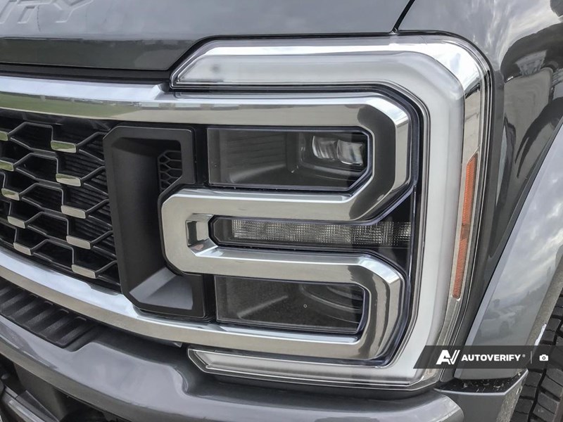 2025 FORD F-450 PLATINUM 4WD CREW CAB 8' BOX