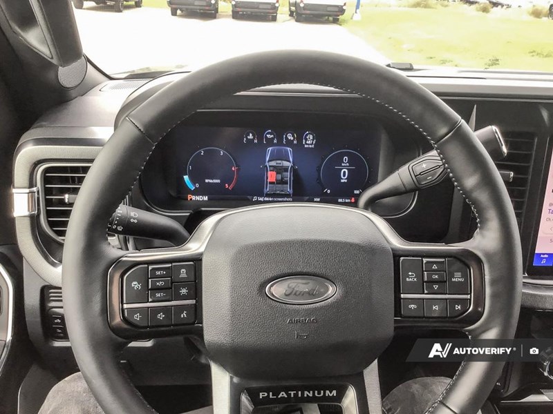 2025 FORD F-450 PLATINUM 4WD CREW CAB 8' BOX