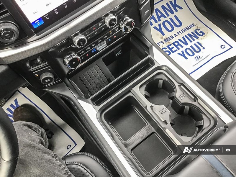 2025 FORD F-450 PLATINUM 4WD CREW CAB 8' BOX