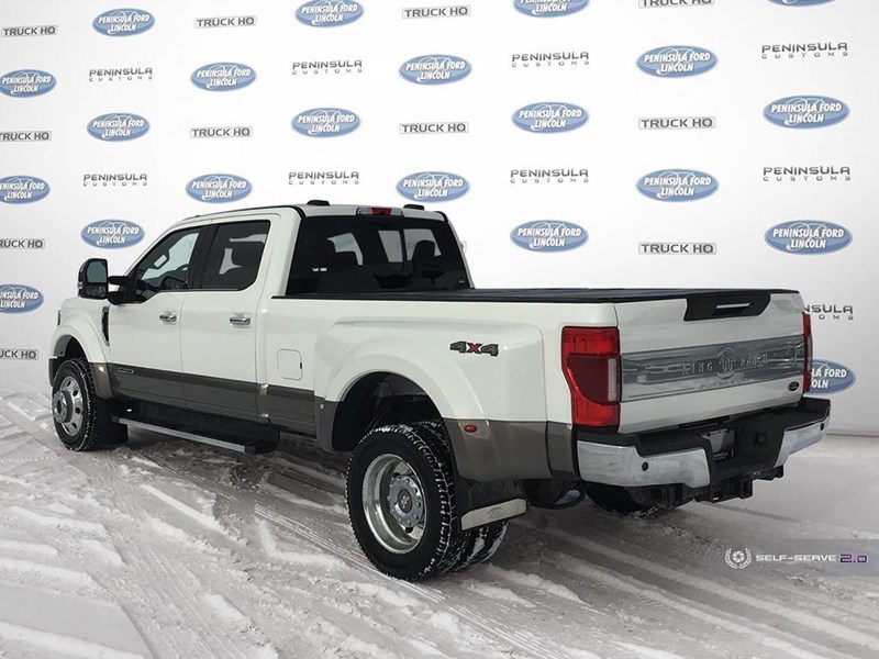 2020 FORD F-450 KING RANCH 4WD CREW CAB 8' BOX