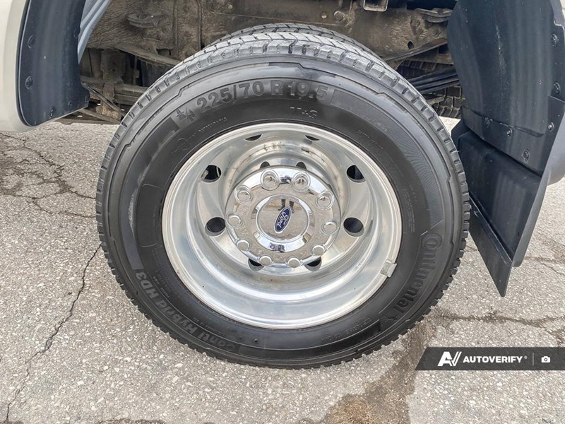 2022 Ford F-450 Platinum 4WD Crew Cab 8' Box