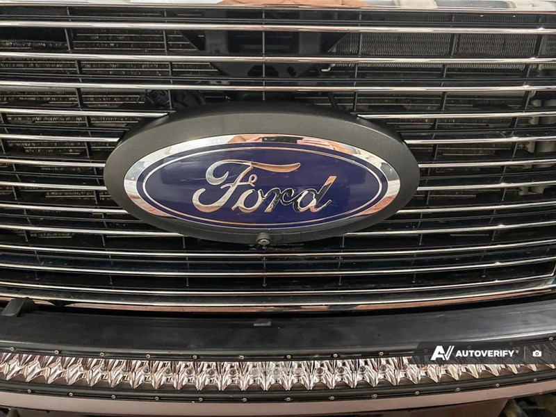 2022 Ford F-450 Platinum 4WD Crew Cab 8' Box