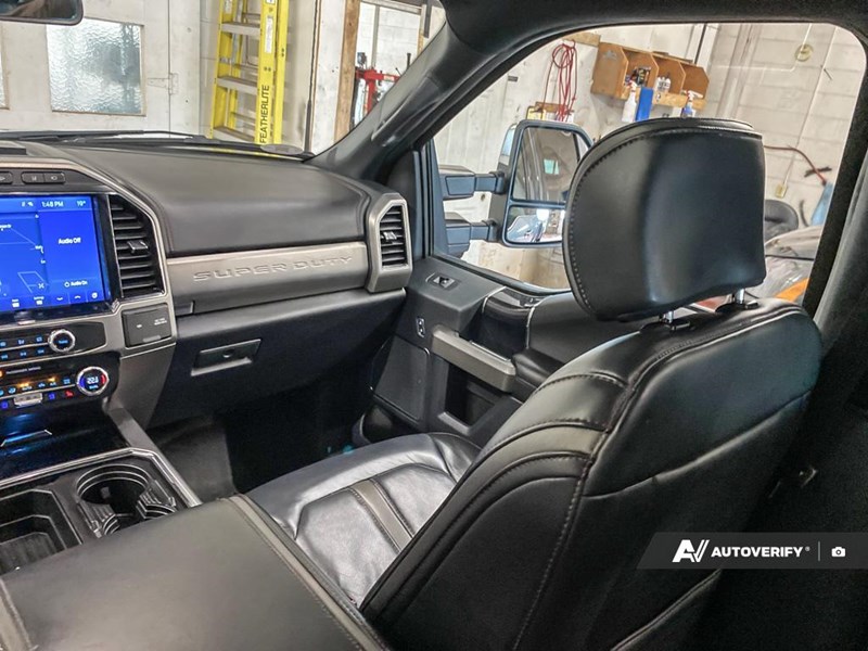 2022 Ford F-450 Platinum 4WD Crew Cab 8' Box