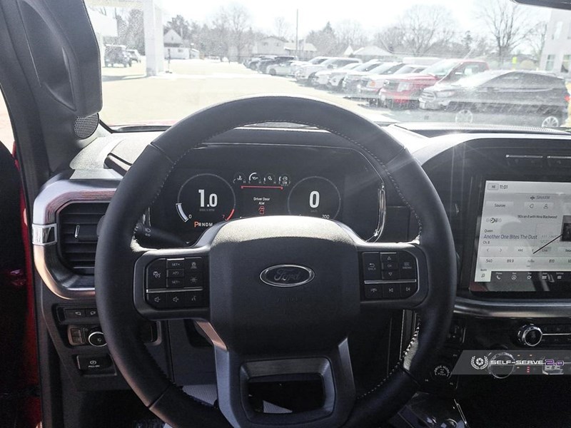 2023 Ford F-150 LARIAT 4WD SuperCrew 5.5' Box