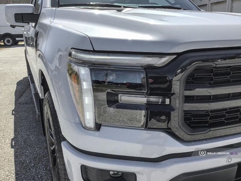 2025 FORD F-150 LARIAT 4WD SUPERCREW 5.5' BOX