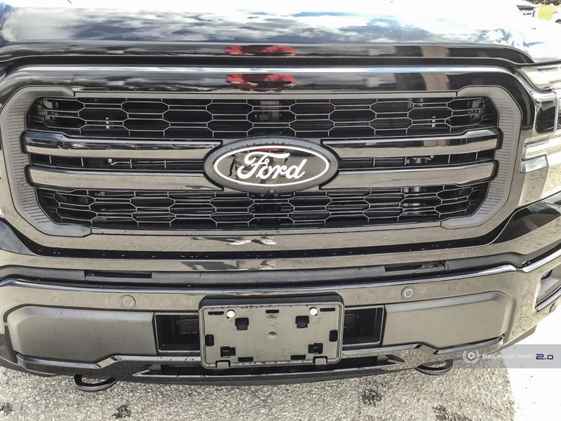2025 FORD F-150 LARIAT 4WD SUPERCREW 5.5' BOX