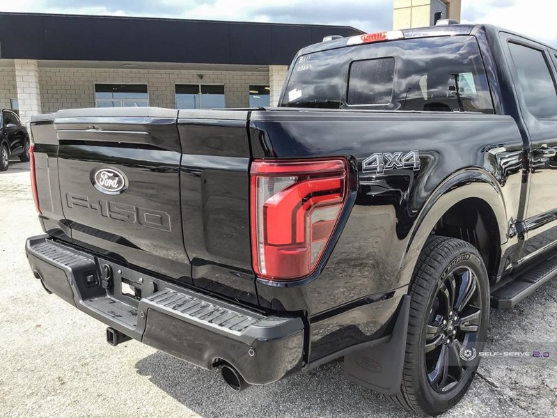 2025 FORD F-150 LARIAT 4WD SUPERCREW 5.5' BOX