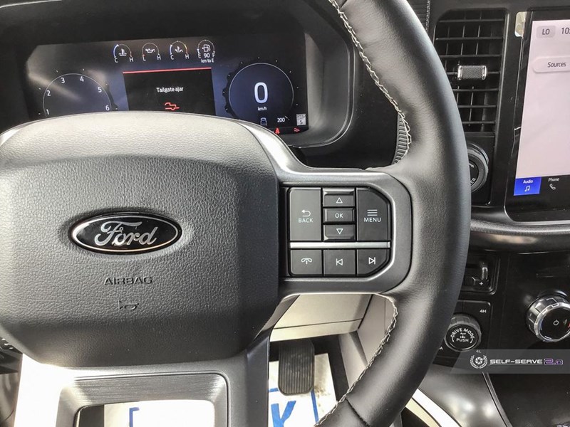 2025 FORD F-150 LARIAT 4WD SUPERCREW 5.5' BOX