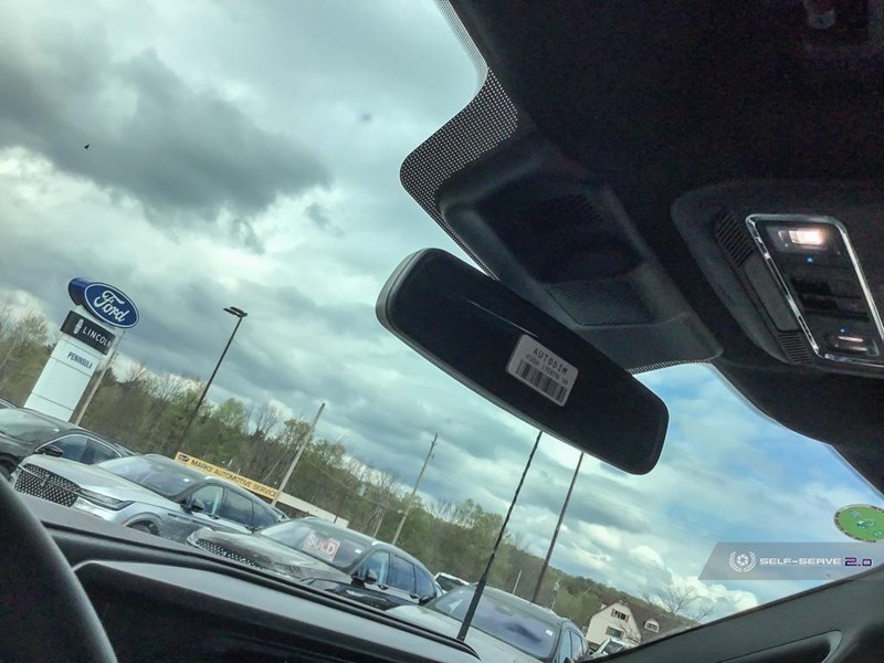 2025 FORD F-150 LARIAT 4WD SUPERCREW 5.5' BOX