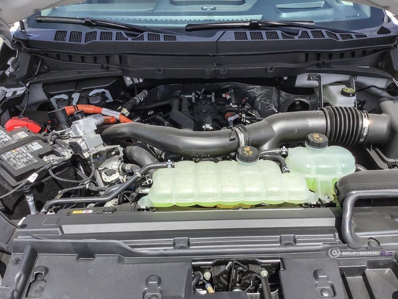 2025 FORD F-150 PLATINUM 4WD SUPERCREW 5.5' BOX