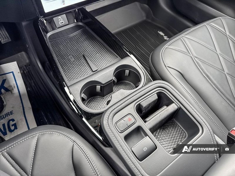 2025 Ford Mustang Mach-E Select AWD