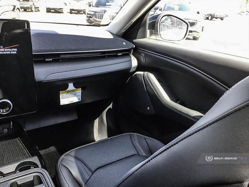 2025 FORD MUSTANG MACH-E PREMIUM AWD