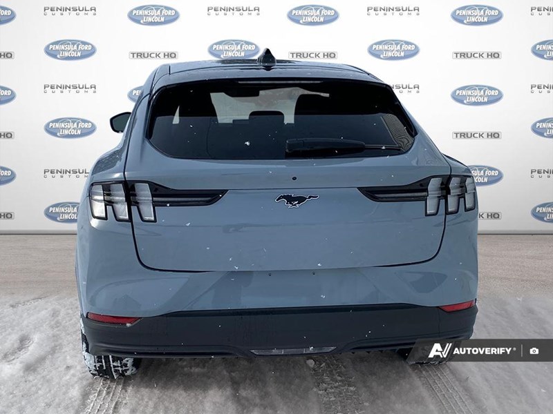 2025 Ford Mustang Mach-E Premium AWD
