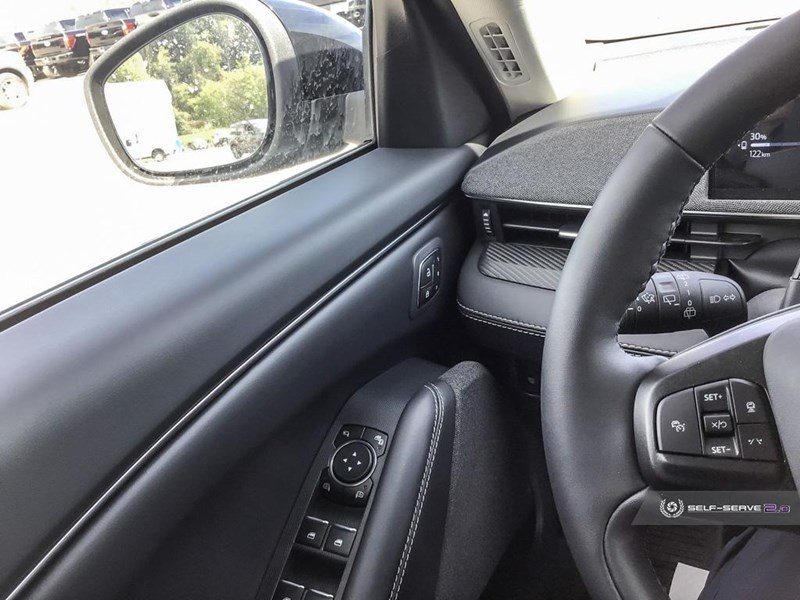 2025 FORD MUSTANG MACH-E PREMIUM AWD