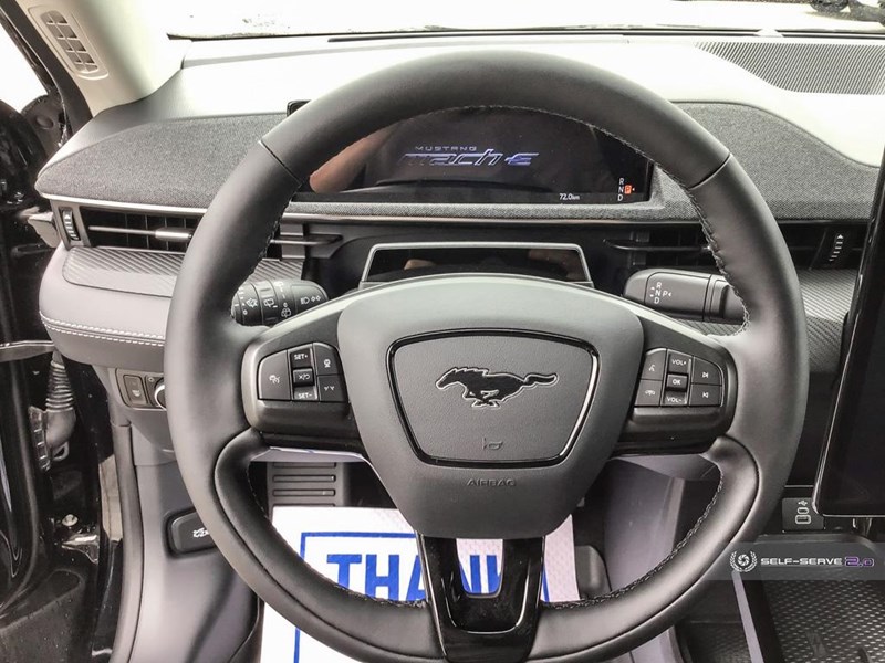 2025 FORD MUSTANG MACH-E PREMIUM AWD