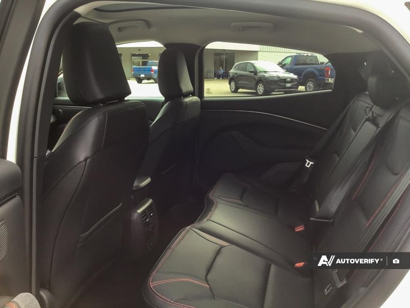 2025 Ford Mustang Mach-E Premium AWD