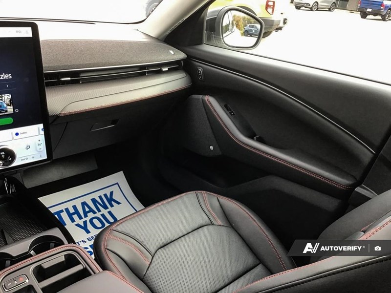 2025 Ford Mustang Mach-E Premium AWD